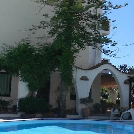 Hotel Punta Faro Капо Ватикано Екстериор снимка