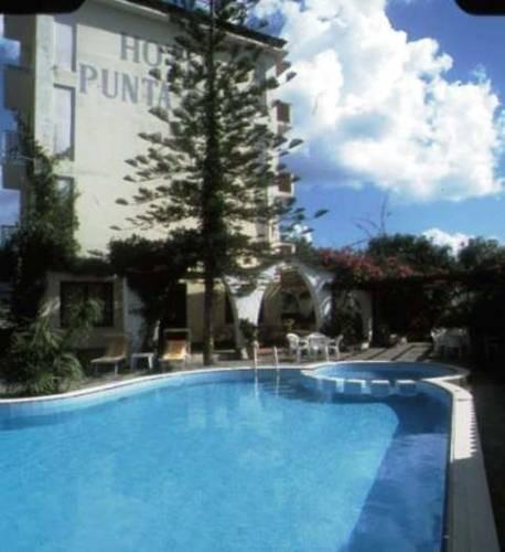 Hotel Punta Faro Капо Ватикано Екстериор снимка