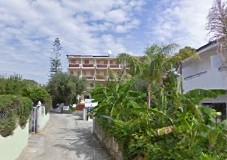 Hotel Punta Faro Капо Ватикано Екстериор снимка