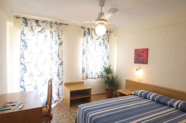 Hotel Punta Faro Капо Ватикано Екстериор снимка
