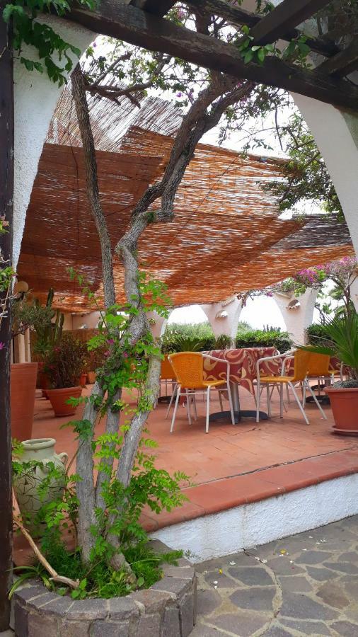 Hotel Punta Faro Капо Ватикано Екстериор снимка